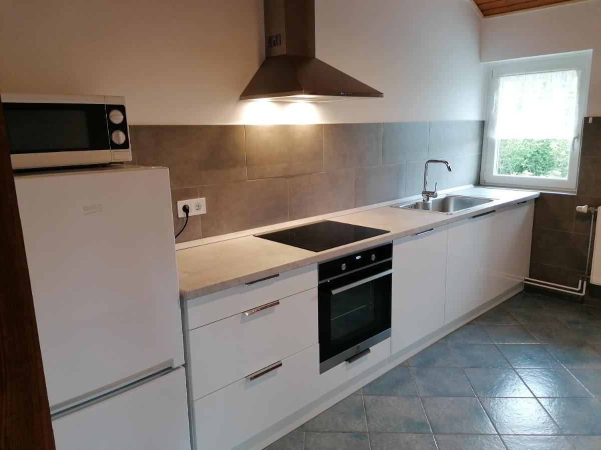 Villa Lili Apartments Balatonkeresztur Ngoại thất bức ảnh