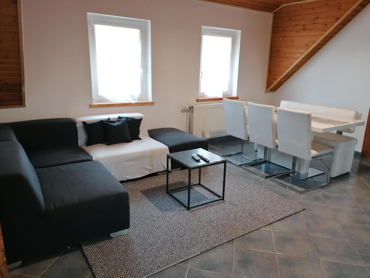 Villa Lili Apartments Balatonkeresztur Ngoại thất bức ảnh
