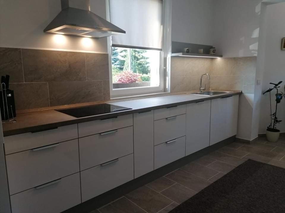 Villa Lili Apartments Balatonkeresztur Ngoại thất bức ảnh