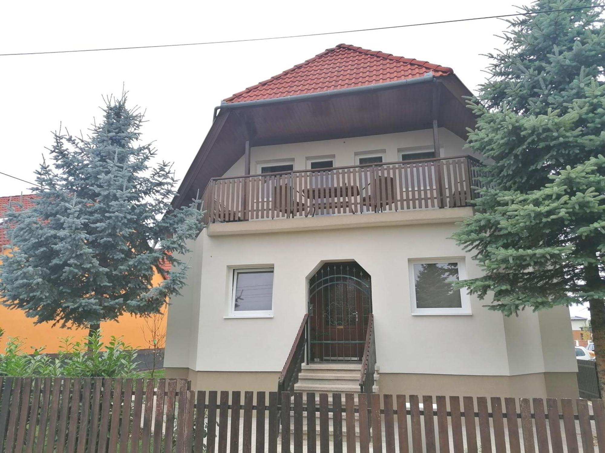 Villa Lili Apartments Balatonkeresztur Phòng bức ảnh