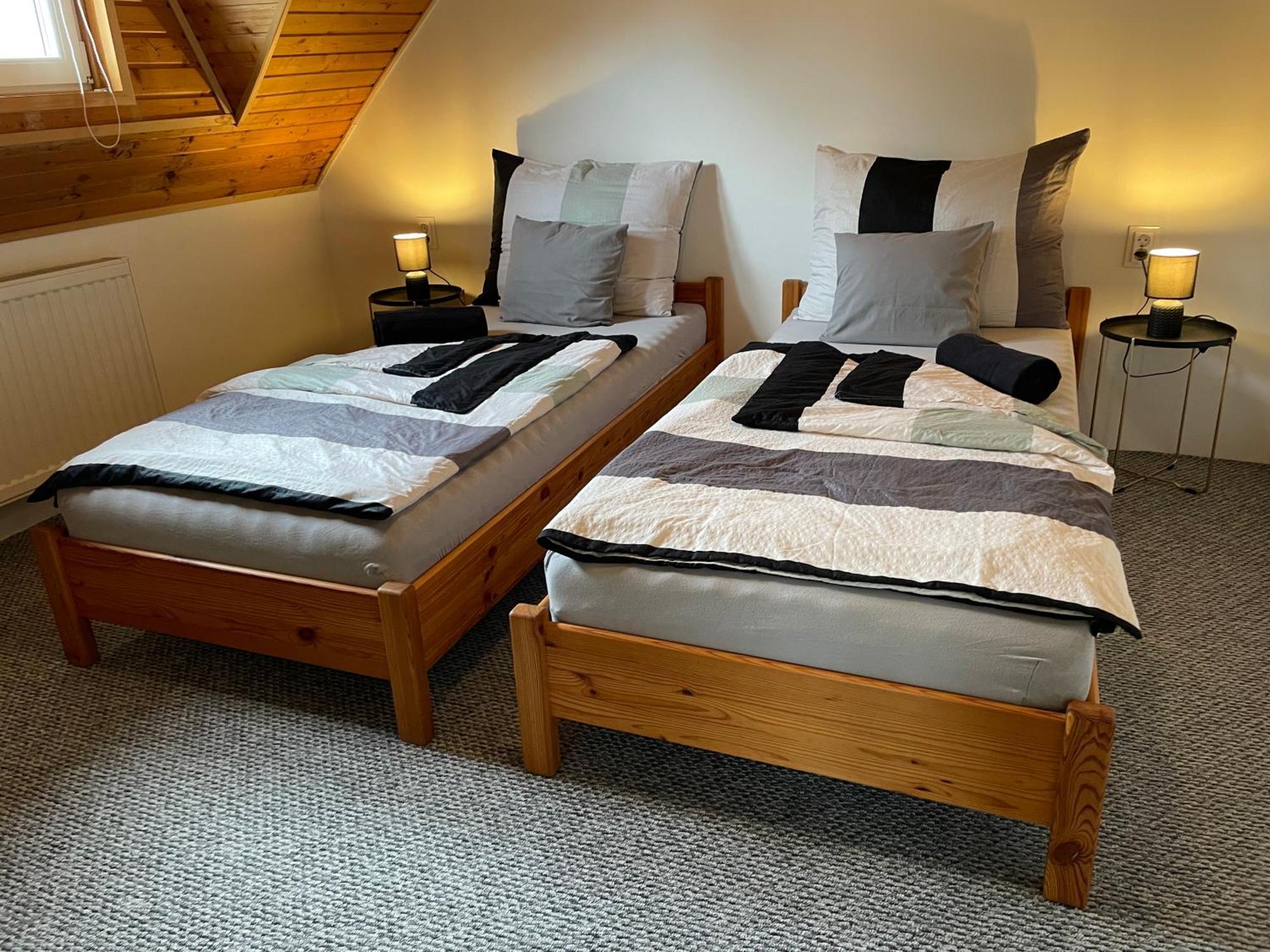 Villa Lili Apartments Balatonkeresztur Ngoại thất bức ảnh